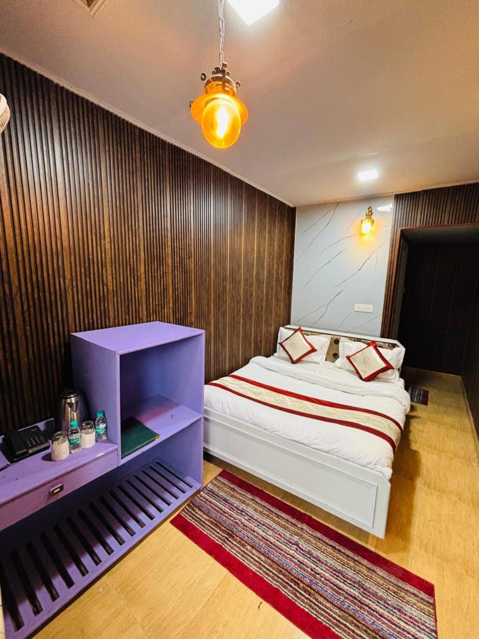 Hotel Amar Mussoorie Exteriér fotografie